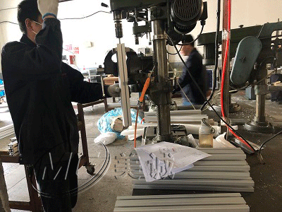 工業(yè)鋁型材廠(chǎng)家哪家好？