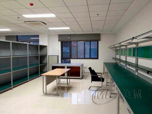 浙江鋁型材廠家生產(chǎn)的防靜電工作臺(tái)，和江蘇有什么不一樣？